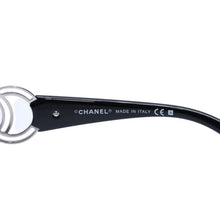 画像をギャラリービューアに読み込む, 極美品 CHANEL シャネル シールド サングラス アイウェア 4144 c.127/8G サイズ125 ココマーク ブラック シルバー 中古 4a002132