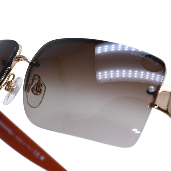 新品未使用 CHANEL シャネル ハーフリム サングラス アイウェア 4107-B c.125/13 サイズ62□15 125 ゴールド ブラウン 中古 4a002135