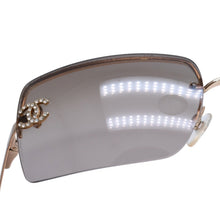 Load image into Gallery viewer, CHANEL シャネル ハーフリム サングラス アイウェア 4092-B c.125/12 サイズ62□15 120 ココマーク ラインストーン ゴールド 美品 中古 4a002137