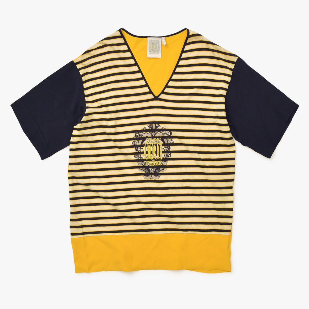 Very good condition STUDIO 0001 BY FERRE Studio Zero Zero Zero One By FERRE V neck short sleeve cut and sew embroidered patch T-shirt Yellow Black Used 4a002143