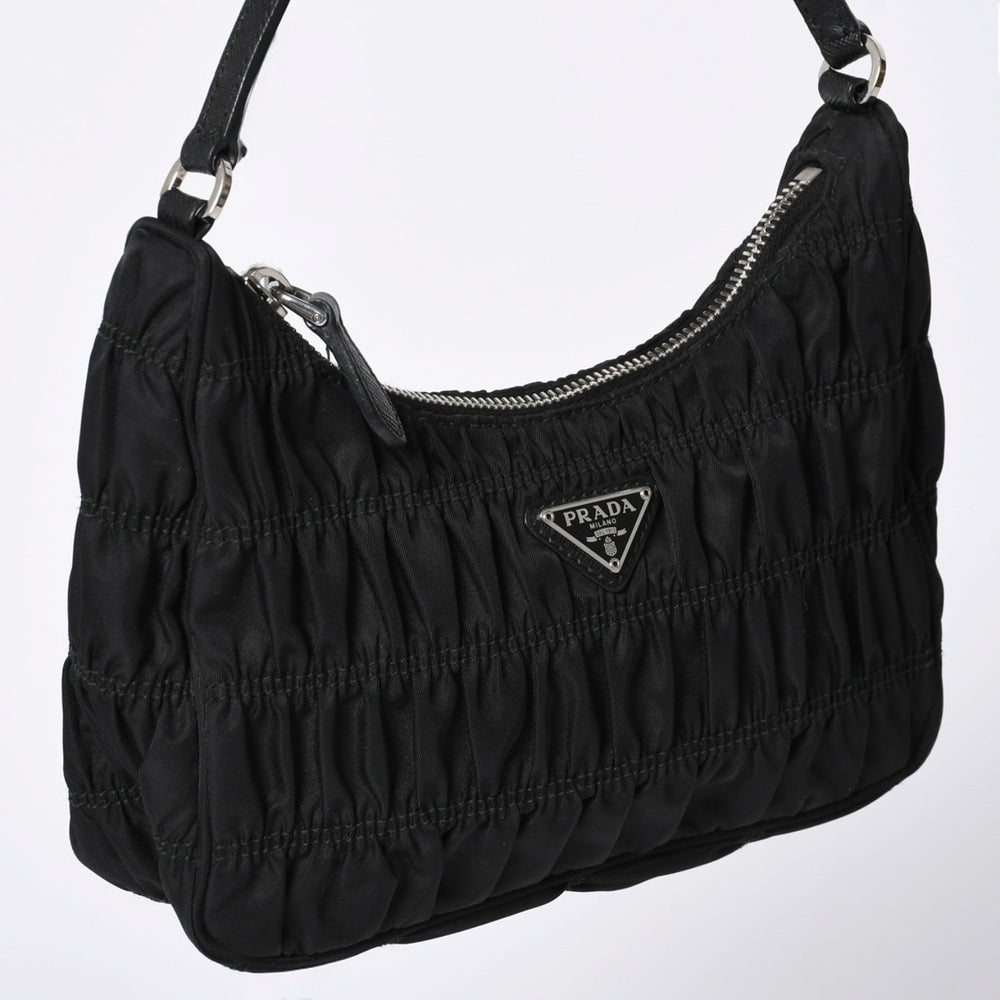 極美品 PRADA プラダ ホーボー ワンショルダーバッグ 1NE204 トライアングルロゴ 三角ロゴプレート ナイロン ブラック 中古 4a001931