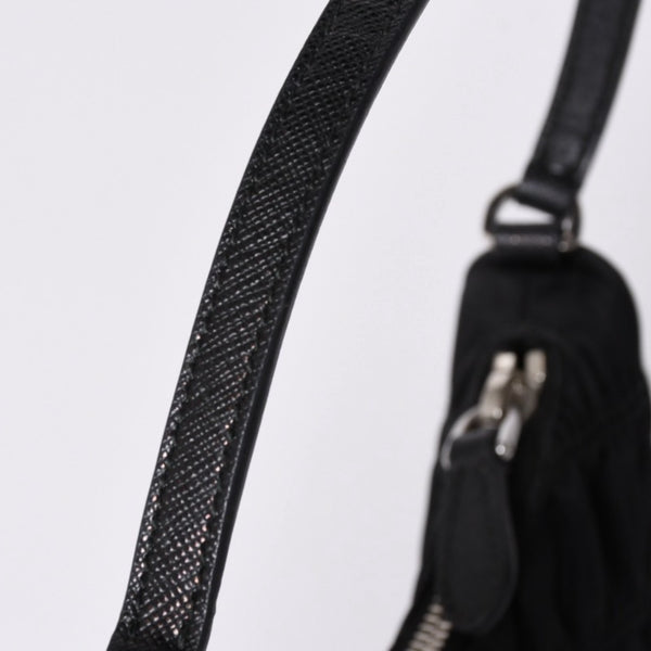 Very Good Condition PRADA Hobo One Shoulder Bag 1NE204 Triangle Logo Triangle Logo Plate Nylon Black Used 4a001931