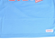 Load image into Gallery viewer, 新品同様品 Mitchell&amp;Ness ミッチェルアンドネス DJスクリュー DJ Screw×Screwed UP Click オフィシャルコラボレーションフットボールジャージ ライトブルー サイズM 4a002212