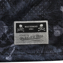 画像をギャラリービューアに読み込む, 新品同様 Mitchell&amp;Ness ミッチェルアンドネス × マスターマインドワールド コラボレーション ワールドプリントタンクトップ ノースリーブ スカル ボーン カモフラージュ Lサイズ 中古 4a002235