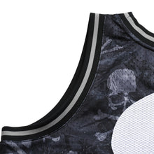画像をギャラリービューアに読み込む, 新品同様 Mitchell&amp;Ness ミッチェルアンドネス × マスターマインドワールド コラボレーション ワールドプリントタンクトップ ノースリーブ スカル ボーン カモフラージュ Lサイズ 中古 4a002235