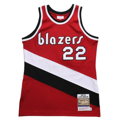 新品同様品 Mitchell&Ness ミッチェルアンドネス ポートランドトレイルブレイザーズ クライドドレクスラー 1983-84 スウィングマンユニフォーム Mサイズ 中古 4a002301