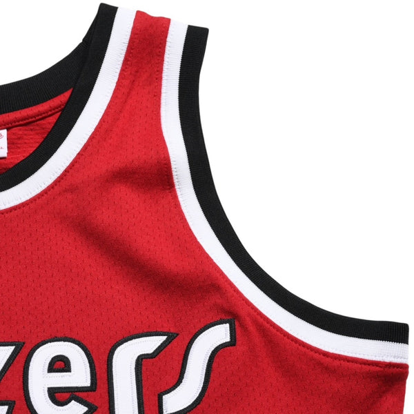 新品同様品 Mitchell&Ness ミッチェルアンドネス ポートランドトレイルブレイザーズ クライドドレクスラー 1983-84 スウィングマンユニフォーム Mサイズ 中古 4a002301