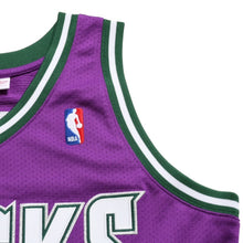 画像をギャラリービューアに読み込む, 新品同様 Mitchell&amp;Ness ミッチェルアンドネス ロードスウィングマンジャージ ミルウォーキーバックス レイアレン 2000-01 背番号34 Mサイズ パープル ホワイト グリーン 中古 4a002218