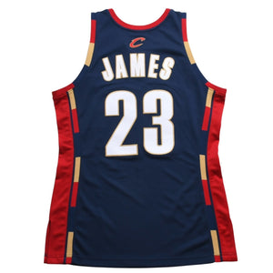 Like new Mitchell&Ness Mitchell &amp; Ness Cleveland Cavaliers LeBron James 2008-09 Swingman Jersey Navy M size Used 4a002210