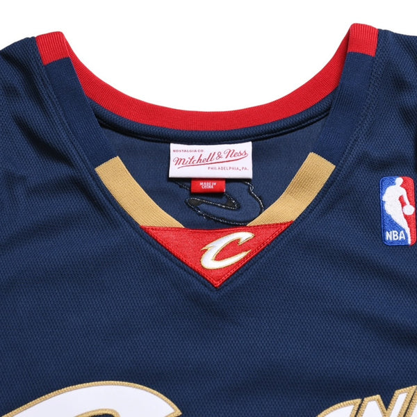 Like new Mitchell&Ness Mitchell &amp; Ness Cleveland Cavaliers LeBron James 2008-09 Swingman Jersey Navy M size Used 4a002210