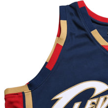 画像をギャラリービューアに読み込む, 新品同様品 Mitchell&amp;Ness ミッチェルアンドネス クリーブランドキャバリアーズ レブロンジェームス 2008-09 スウィングマンユニフォーム ネイビー Mサイズ 中古 4a002210