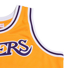 画像をギャラリービューアに読み込む, 新品同様品 Mitchell&amp;Ness ミッチェルアンドネス ロサンゼルスレイカーズ カリームアブドゥルジャバー スウィングマンジャージー 1984−85 Mサイズ 中古 4a002287