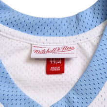画像をギャラリービューアに読み込む, 新品同様品 Mitchell&amp;Ness ミッチェルアンドネス ノースカロライナ大 マイケルジョーダン ユニフォーム ノースカロライナブルー サイズL 中古 4a002311