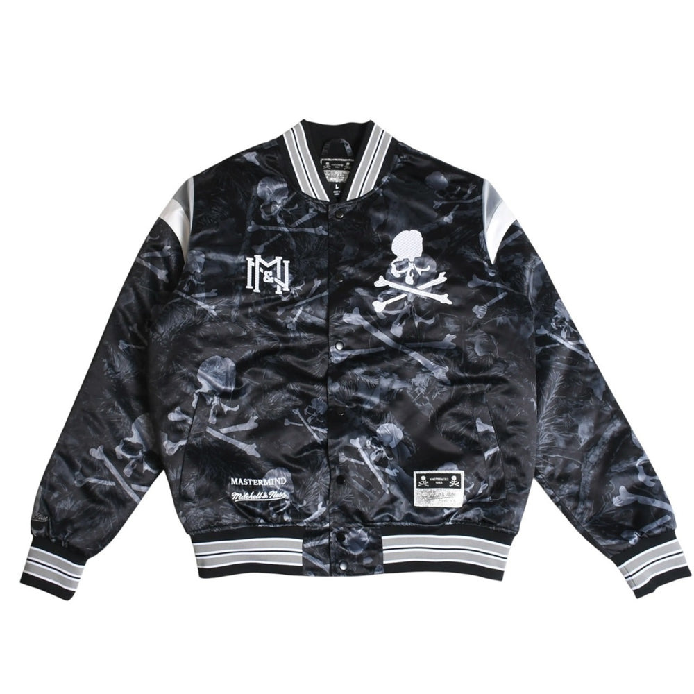 新品同様 Mitchell&Ness ミッチェルアンドネス × マスターマインドワールド プリントサテンジャケット スカルボーン カモフラージュ Lサイズ 中古 4a002179