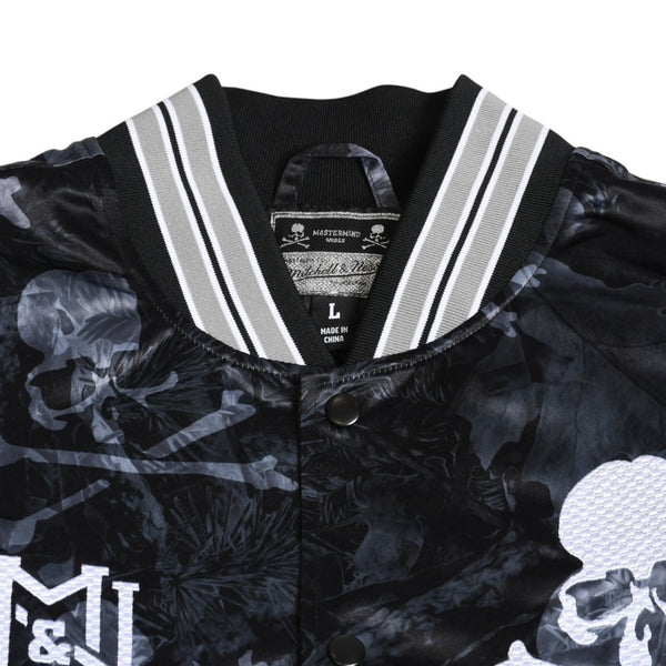 Like new Mitchell&Ness Mitchell &amp; Ness x mastermind world Printed Satin Jacket Skull Bone Camouflage Size L Used 4a002179