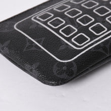 画像をギャラリービューアに読み込む, 極美品 LOUIS VUITTON ルイヴィトン iPadケース M64449 タブレットケース フラグメント ポーチ コラボ 藤原ヒロシ PVC レザー 中古 4a001936