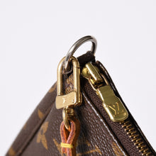 画像をギャラリービューアに読み込む, LOUIS VUITTON ルイヴィトン ポシェット アクセソワール パンダ M51981 モノグラム アクセポ ハンドバッグ 村上隆 美品 中古 4a002394