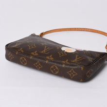 画像をギャラリービューアに読み込む, LOUIS VUITTON ルイヴィトン ポシェット アクセソワール パンダ M51981 モノグラム アクセポ ハンドバッグ 村上隆 美品 中古 4a002394