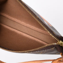 画像をギャラリービューアに読み込む, LOUIS VUITTON ルイヴィトン ポシェット アクセソワール パンダ M51981 モノグラム アクセポ ハンドバッグ 村上隆 美品 中古 4a002394