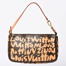 画像をギャラリービューアに読み込む, LOUIS VUITTON ルイヴィトン ポシェットアクセソワ―ル ポーチ M92193 モノグラム グラフィティ ブラウン PVC 美品 中古 4a002403