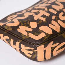 画像をギャラリービューアに読み込む, LOUIS VUITTON ルイヴィトン ポシェットアクセソワ―ル ポーチ M92193 モノグラム グラフィティ ブラウン PVC 美品 中古 4a002403
