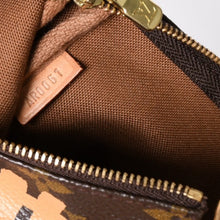 画像をギャラリービューアに読み込む, LOUIS VUITTON ルイヴィトン ポシェットアクセソワ―ル ポーチ M92193 モノグラム グラフィティ ブラウン PVC 美品 中古 4a002403