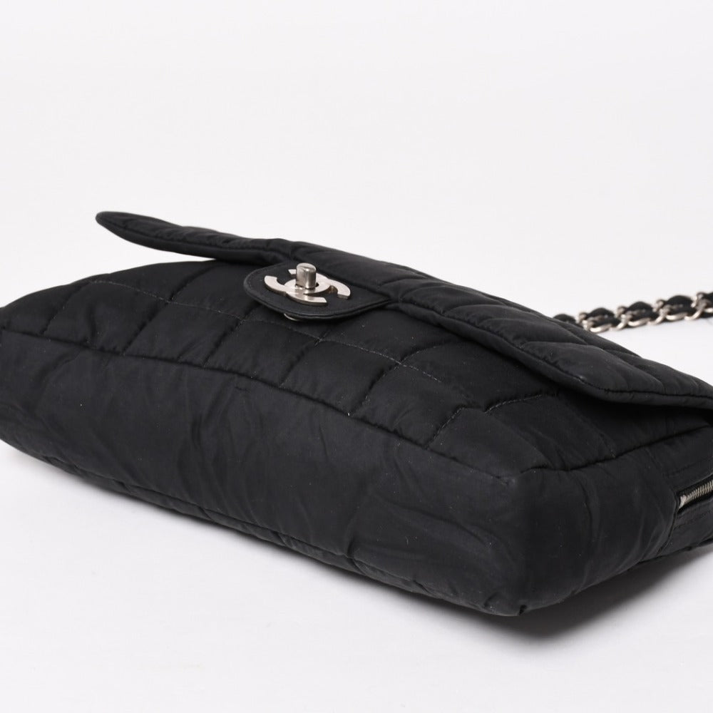 CHANEL シャネル マトラッセ チョコバー ショルダーバッグ 7番台 ココマーク ナイロン ブラック シルバー金具 美品 中古 4a003361