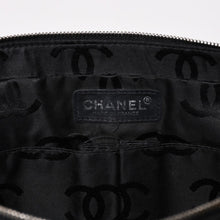画像をギャラリービューアに読み込む, CHANEL シャネル マトラッセ チョコバー ショルダーバッグ 7番台 ココマーク ナイロン ブラック シルバー金具 美品 中古 4a003361