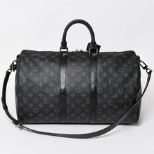 Load image into Gallery viewer, 新品同様 LOUIS VUITTON ルイヴィトン キーポル バンドリエール45 ボストンバッグ M40569 モノグラム エクリプス ブラック 中古 4a003443