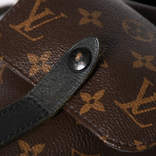 Load image into Gallery viewer, LOUIS VUITTON ルイヴィトン クリストファー MM リュック バックパック M43735 モノグラムマカサー PVC レザー 美品 中古 4a003281