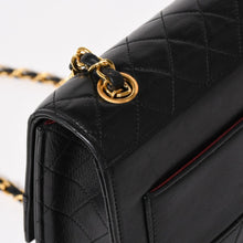 画像をギャラリービューアに読み込む, 極美品 CHANEL シャネル 台形チェーンショルダーバッグ 1番台 ココマーク ラムスキン ブラック ゴールド金具 中古 4a003368