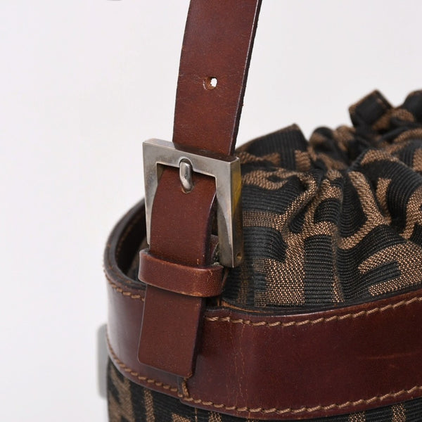 FENDI フェンディ ズッカ柄 バケットバッグ 巾着型ハンドバッグ ショルダーバッグ キャンバス レザー ブラウン シルバー金具 美品 中古 4a002914