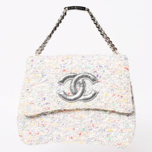 Load image into Gallery viewer, CHANEL シャネル コンフェッテイツイードチェーンショルダーバッグ フラップバッグ アイボリー マルチカラー 4番台 ココマーク シルバー金具 美品 中古 4a003291