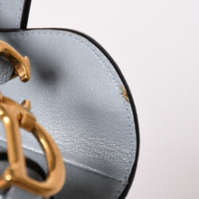 Load image into Gallery viewer, 極美品 Christian Dior クリスチャンディオール サドルマイクロバッグ クラウドブルー ミニバッグ 40XMA-0251 ゴールド金具 マグネット式 中古 4a003282