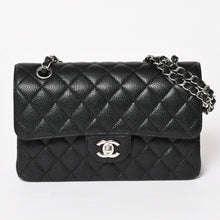 画像をギャラリービューアに読み込む, 極美品 CHANEL シャネル マトラッセ23 Wフラップ Wチェーンショルダーバッグ 30番台 キャビアスキン ココマーク シルバー金具 中古 4a003533