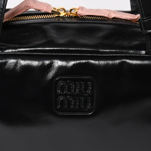 新品同様 MIUMIU ミュウミュウ レザー トップハンドルバッグ ハンドバッグ 5BB182 シャイニーカーフスキン ブラック ゴールド金具 中古 4a003356
