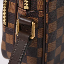 Load image into Gallery viewer, 新品未使用 LOUIS VUITTON ルイヴィトン NIGO 即完売 アマゾン ショルダーバッグ N40768 ダミエジャイアント 中古 4a003287