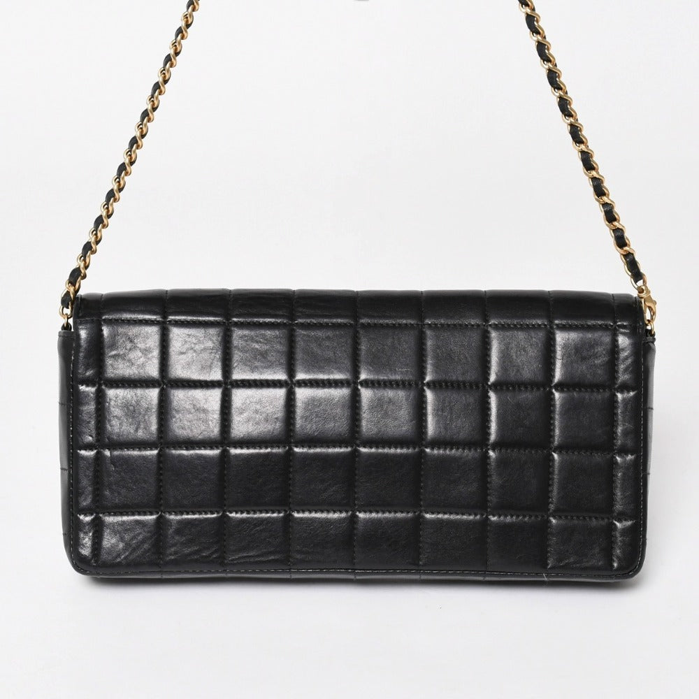 極美品 CHANEL シャネル チョコバー チェーン ショルダーバッグ ラムスキン 黒×ゴールド レディース 6番台 中古 4a003534