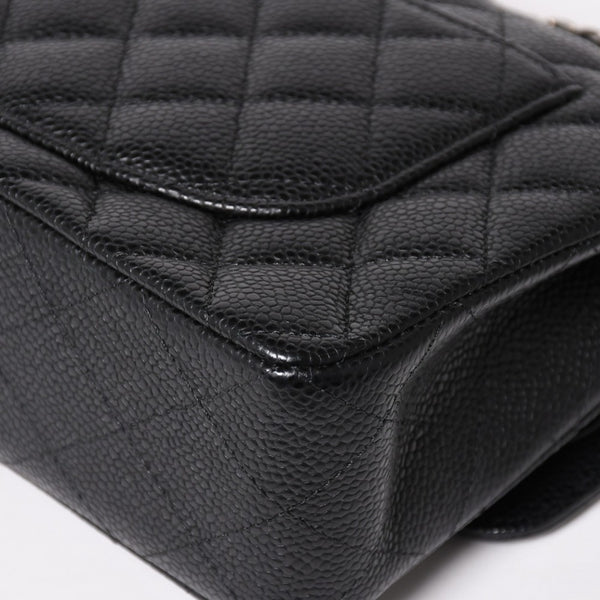 Very good condition CHANEL Matelasse 23 W flap W chain shoulder bag 30s Caviar skin Coco mark Silver hardware Used 4a003533
