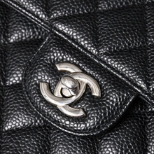 画像をギャラリービューアに読み込む, 極美品 CHANEL シャネル マトラッセ23 Wフラップ Wチェーンショルダーバッグ 30番台 キャビアスキン ココマーク シルバー金具 中古 4a003533