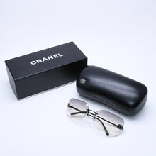 画像をギャラリービューアに読み込む, 極美品 CHANEL シャネル リムレス サングラス アイウェア 4017-D c.170/8G サイズ62□17 120 ココマーク ブラック 中古 4a003373