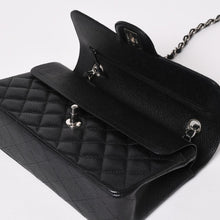 画像をギャラリービューアに読み込む, 極美品 CHANEL シャネル マトラッセ23 Wフラップ Wチェーンショルダーバッグ 30番台 キャビアスキン ココマーク シルバー金具 中古 4a003533