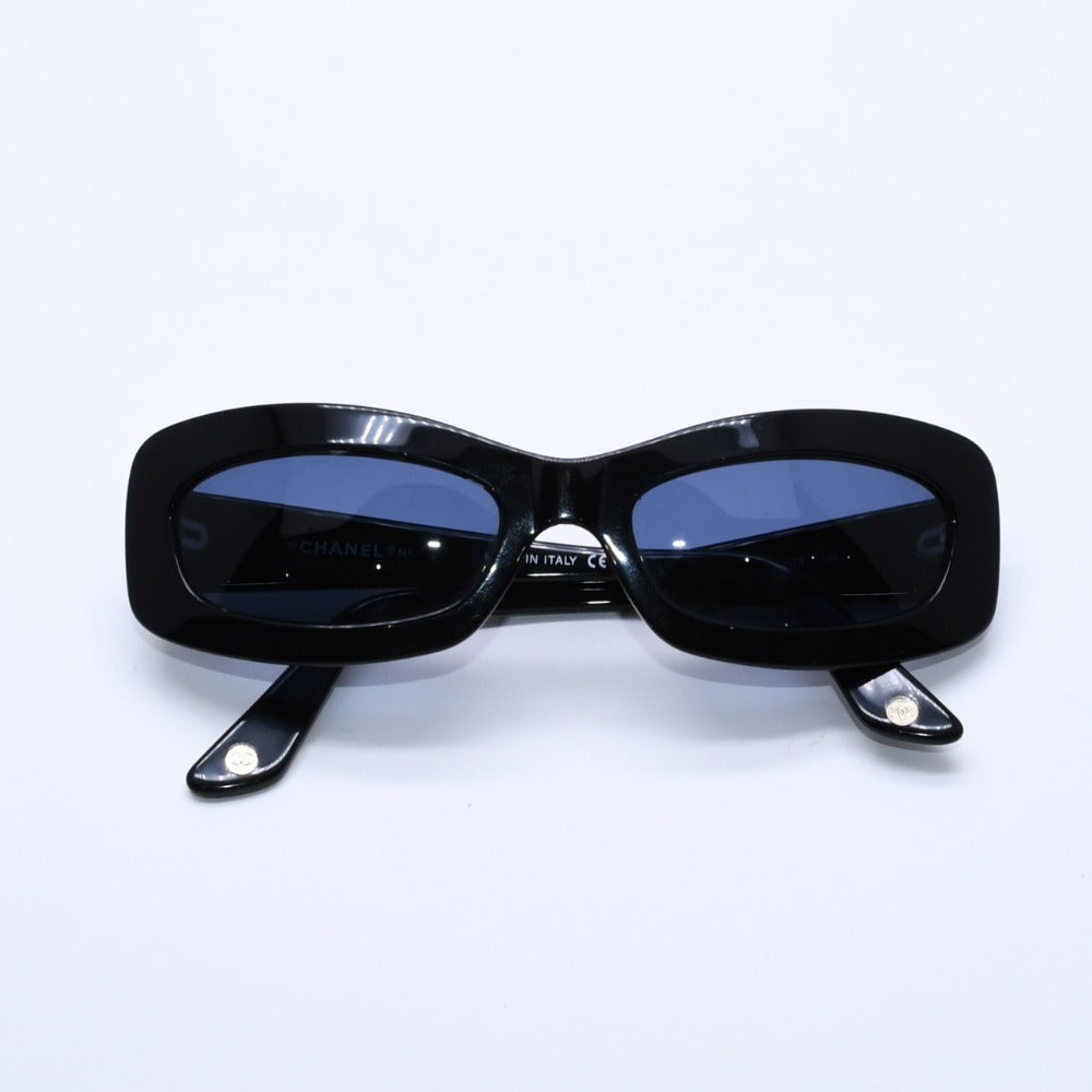極美品 CHANEL シャネル サングラス アイウェア オバール型 ブラックフレーム ココマーク マトラッセ 5006 c.501/91 中古 4a003376