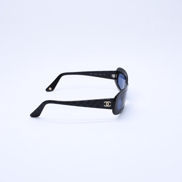極美品 CHANEL シャネル サングラス アイウェア オバール型 ブラックフレーム ココマーク マトラッセ 5006 c.501/91 中古 4a003376