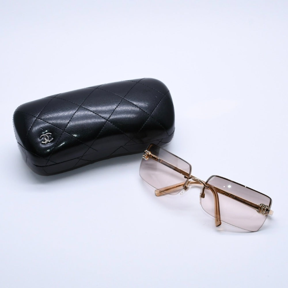 極美品 CHANEL シャネル リムレス ラインストーンサングラス ゴールドフレーム アイウェア 4104-B 62□15 120 中古 4a003369