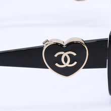画像をギャラリービューアに読み込む, 極美品 CHANEL シャネル ハートシェイプココマークサングラス 黒 ブラック 5517-A 54◻︎18 140 Sunglasses 中古 4a003371