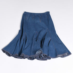 Very Good Condition Christian Dior Denim Skirt Mermaid Silhouette Denim Fabric Very Good Condition Christian Dior Denim Skirt Mermaid Silhouette Denim Fabric Indigo Flare Blue Galliano Period Orange Stitch Used 4a001960Digo Flare Blue Used 4a001960