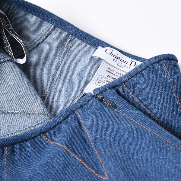 Very Good Condition Christian Dior Denim Skirt Mermaid Silhouette Denim Fabric Very Good Condition Christian Dior Denim Skirt Mermaid Silhouette Denim Fabric Indigo Flare Blue Galliano Period Orange Stitch Used 4a001960Digo Flare Blue Used 4a001960