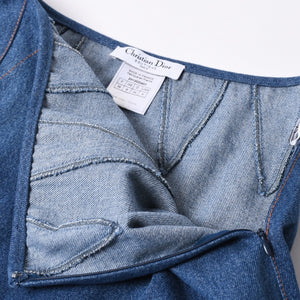 Very Good Condition Christian Dior Denim Skirt Mermaid Silhouette Denim Fabric Very Good Condition Christian Dior Denim Skirt Mermaid Silhouette Denim Fabric Indigo Flare Blue Galliano Period Orange Stitch Used 4a001960Digo Flare Blue Used 4a001960