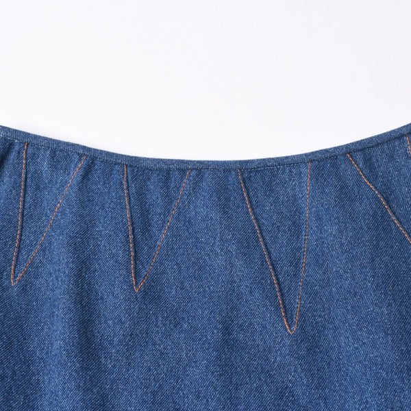 Very Good Condition Christian Dior Denim Skirt Mermaid Silhouette Denim Fabric Very Good Condition Christian Dior Denim Skirt Mermaid Silhouette Denim Fabric Indigo Flare Blue Galliano Period Orange Stitch Used 4a001960Digo Flare Blue Used 4a001960